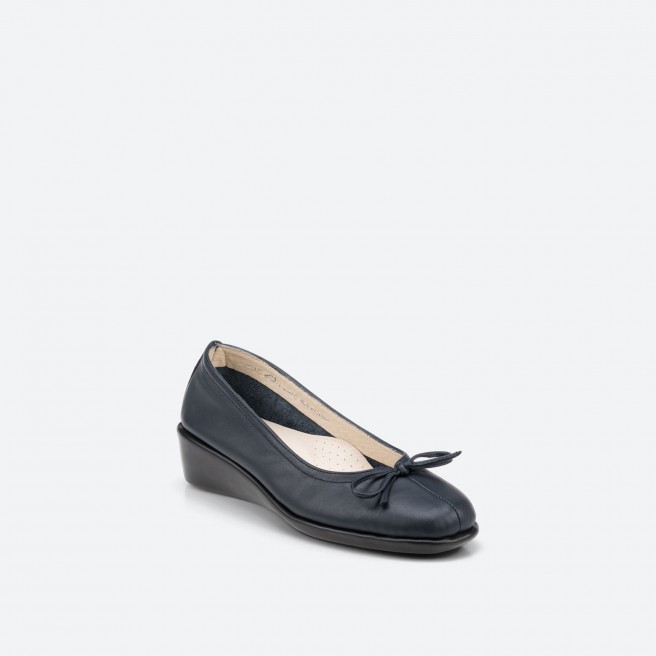 Navy Ballerinas in Leather for Woman - BONNIE